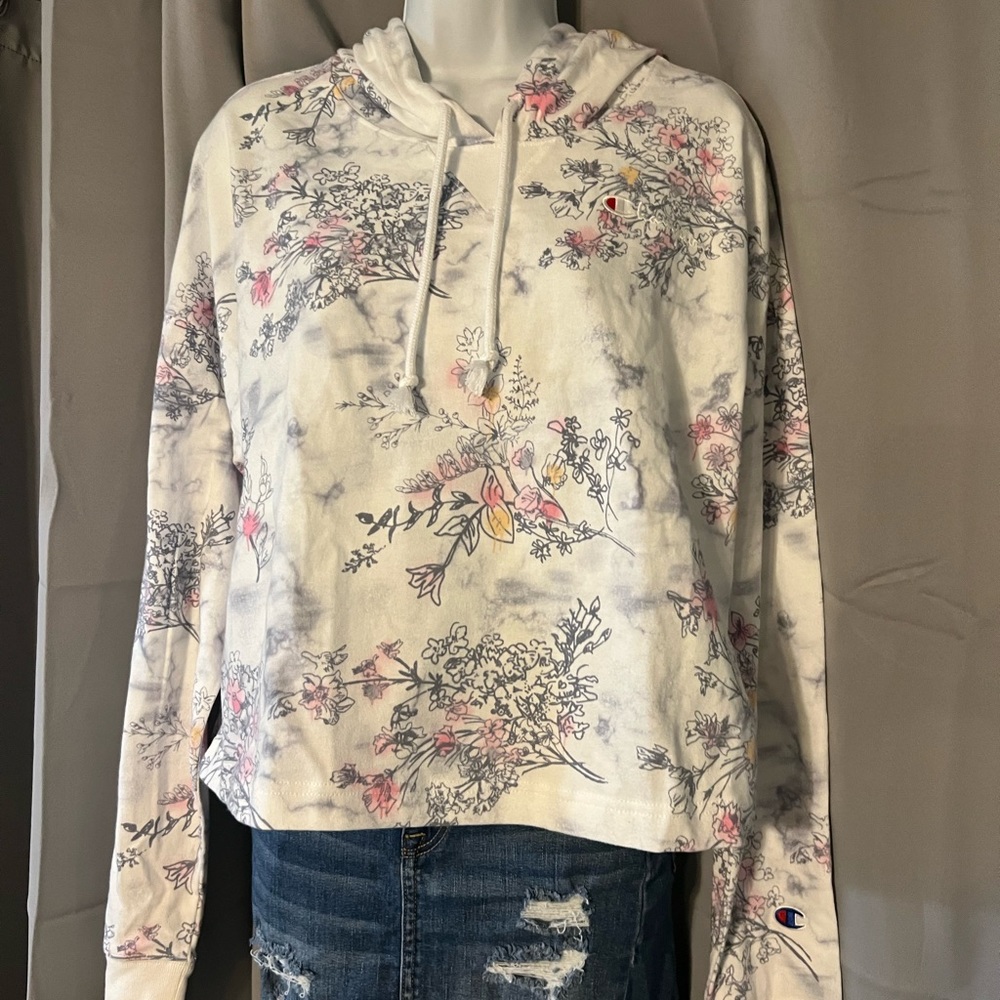 NWT XS Champion Hoodie Floral